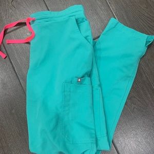 small petite surgical green figs